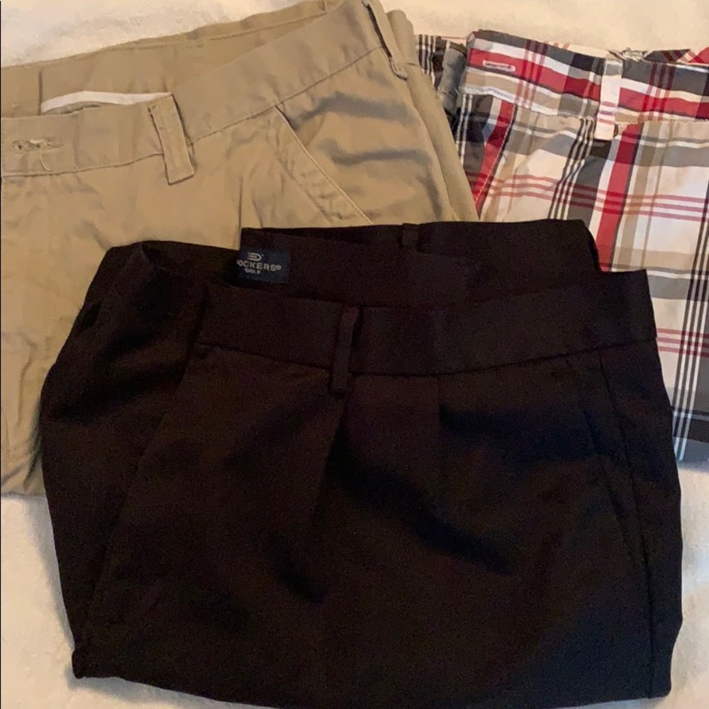 3 pair of men’s size 40 shorts